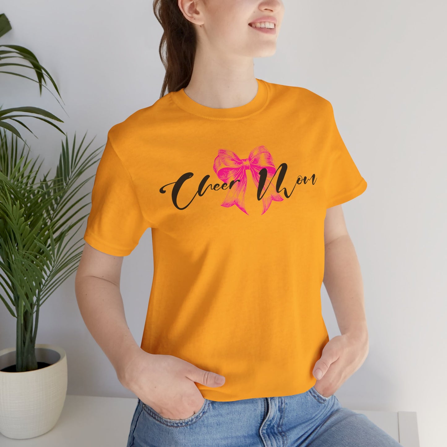 Cute Mom T-Shirt, Unisex Cute Mom Tee, Mother's Day Gift, Casual Top, Gift for Mom, Family Reunion T-Shirt
