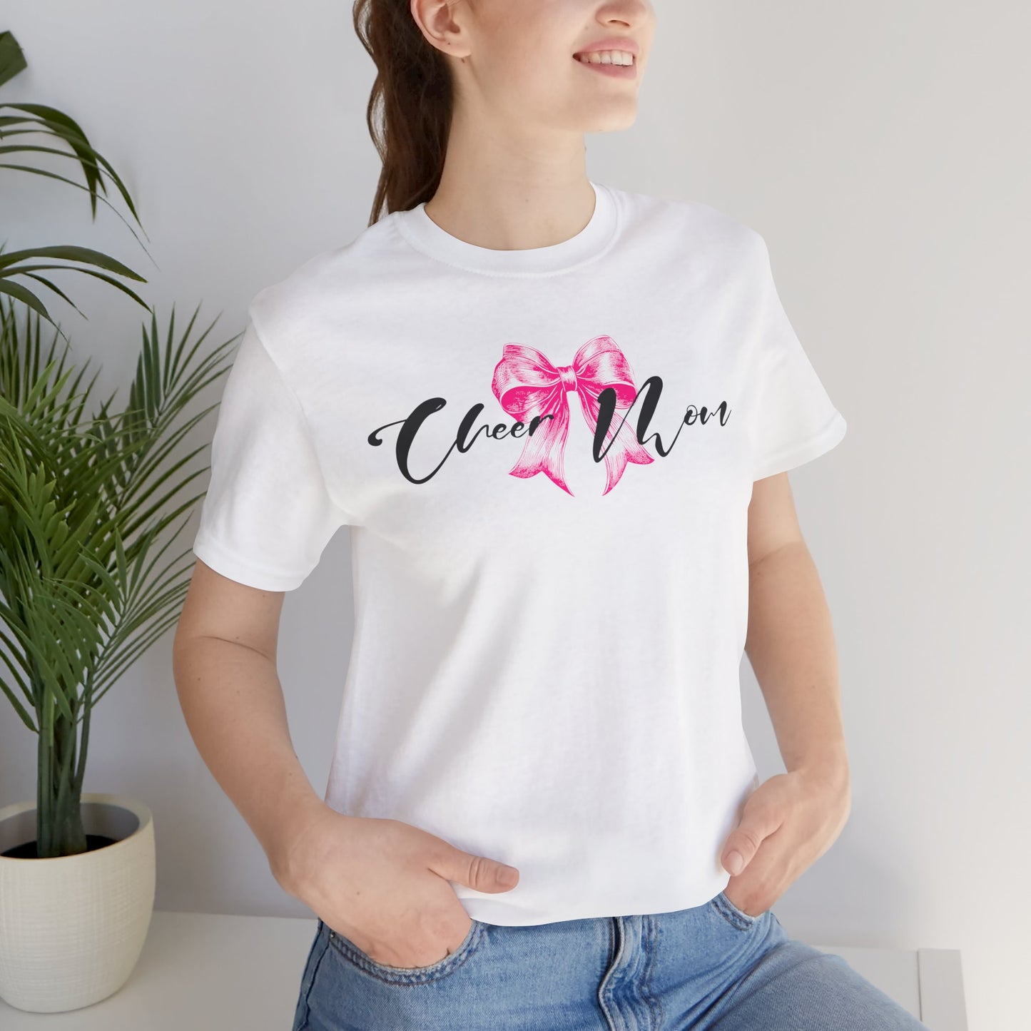 Cute Mom T-Shirt, Unisex Cute Mom Tee, Mother's Day Gift, Casual Top, Gift for Mom, Family Reunion T-Shirt