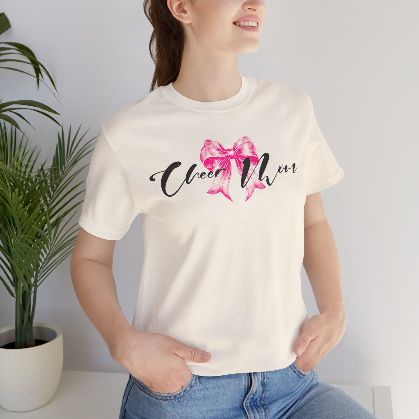 Cute Mom T-Shirt, Unisex Cute Mom Tee, Mother's Day Gift, Casual Top, Gift for Mom, Family Reunion T-Shirt